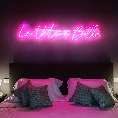 Vitrum - Como Luxury Suites Room photo