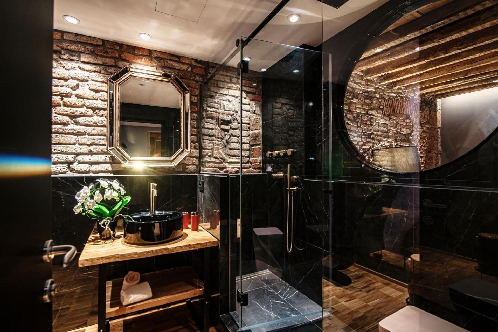 Vitrum - Como Luxury Suites Room photo