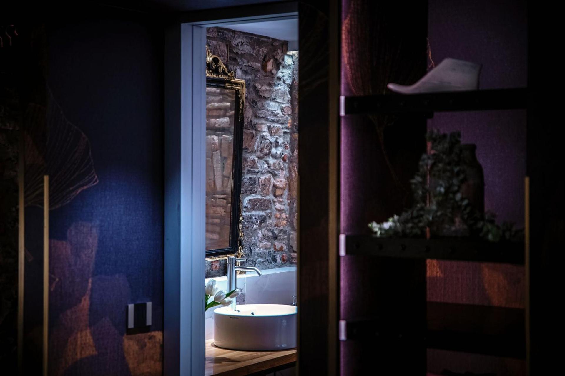 Vitrum - Como Luxury Suites Room photo